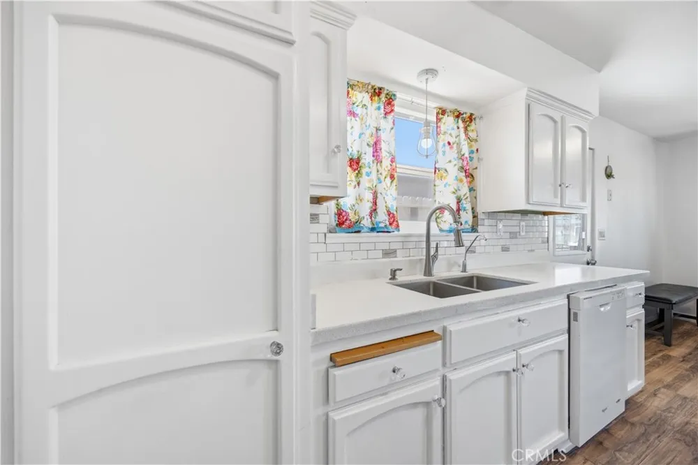1120 S Yorktown Street Ridgecrest, CA 93555