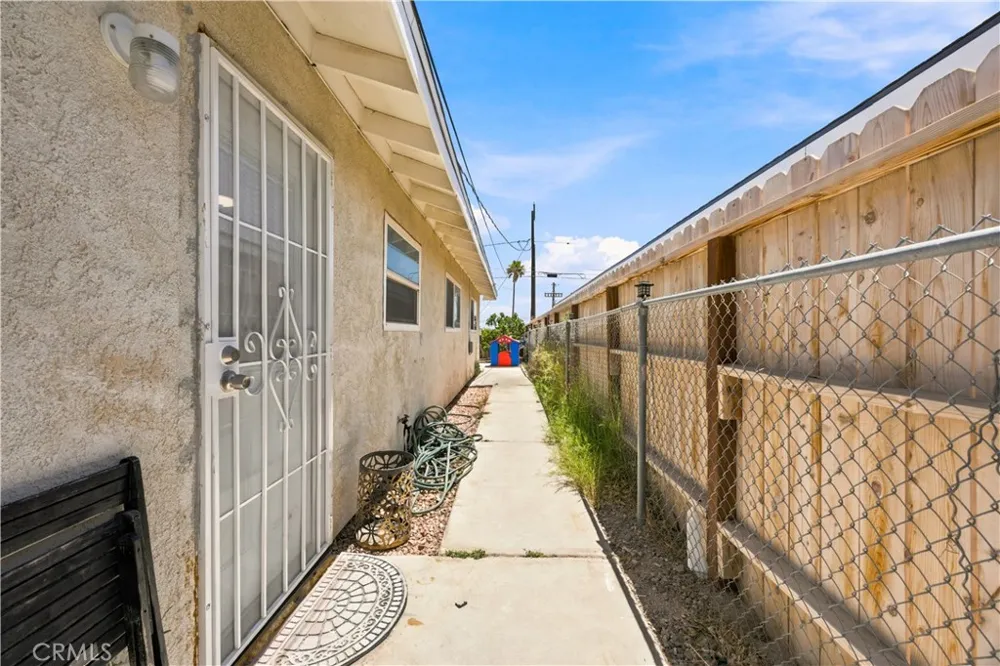 1120 S Yorktown Street Ridgecrest, CA 93555