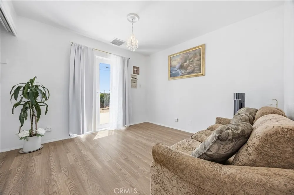1120 S Yorktown Street Ridgecrest, CA 93555