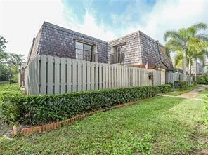 340 S Waverly Place #8b