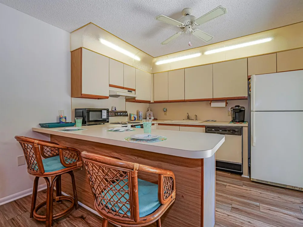 340 S Waverly Place #8b Vero Beach, FL 32960