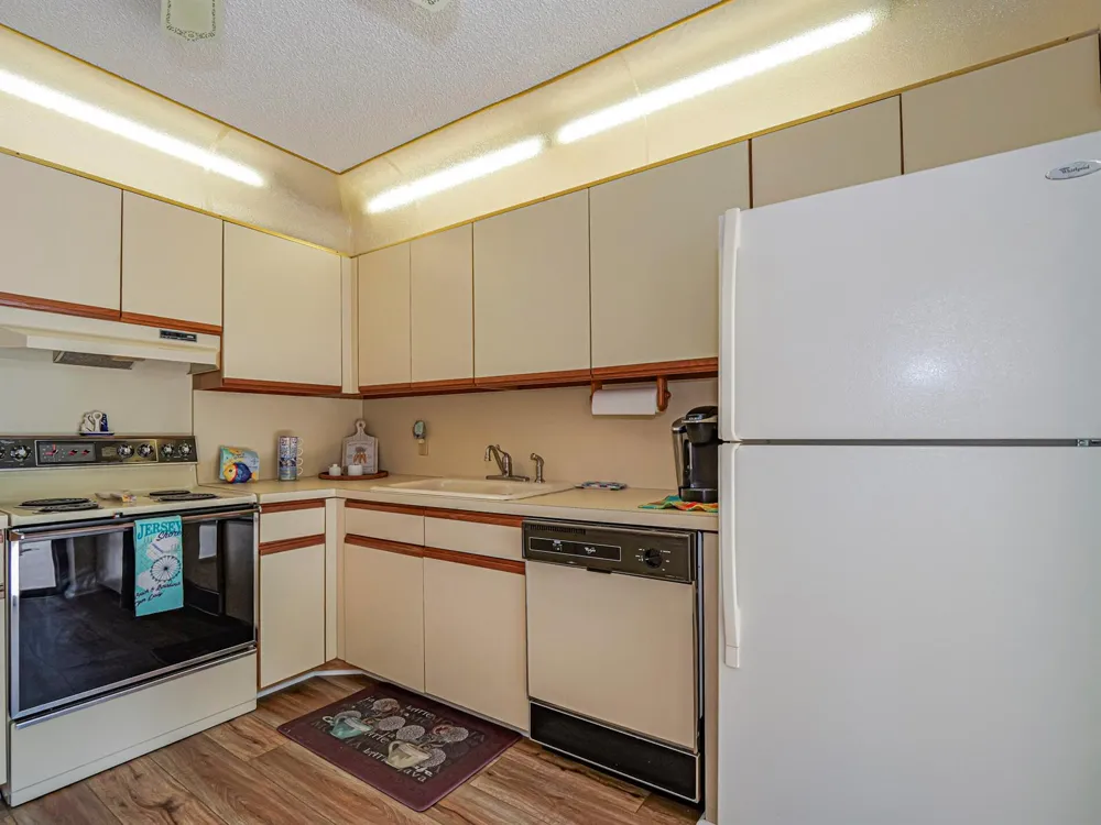 340 S Waverly Place #8b Vero Beach, FL 32960