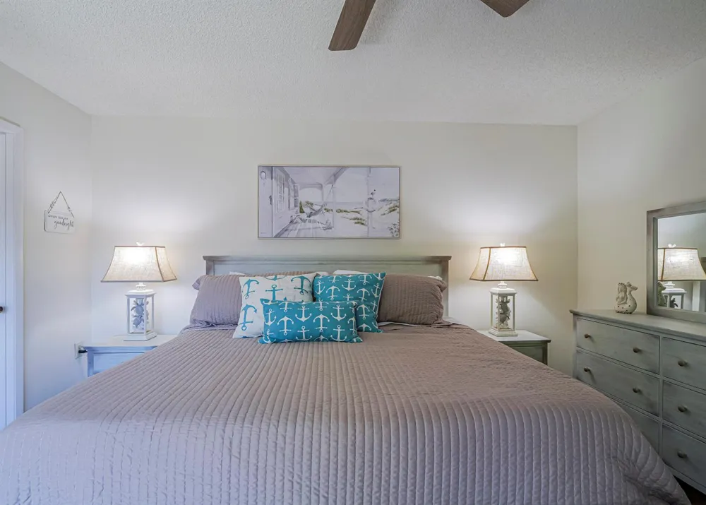340 S Waverly Place #8b Vero Beach, FL 32960