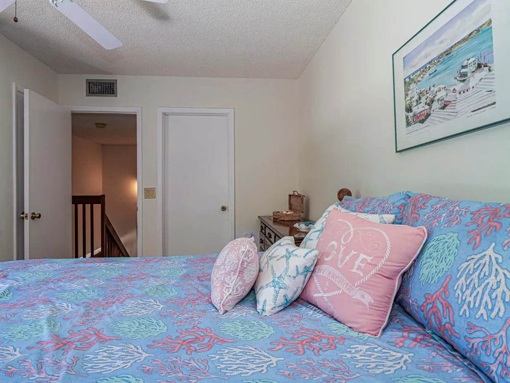 340 S Waverly Place #8b Vero Beach, FL 32960