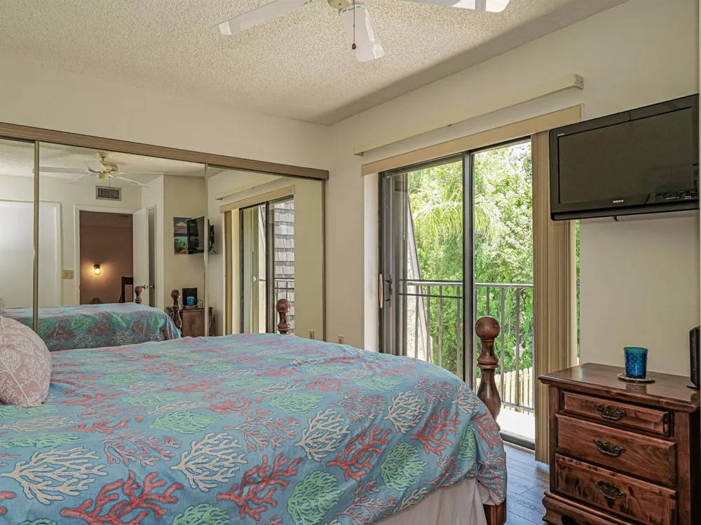 340 S Waverly Place #8b Vero Beach, FL 32960