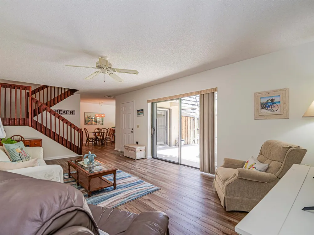 340 S Waverly Place #8b Vero Beach, FL 32960