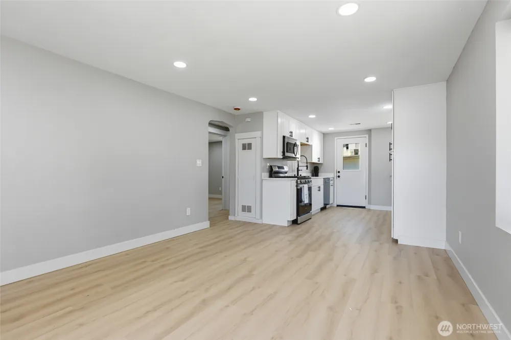 14402 Washington Avenue SW #3 Lakewood, WA 98498