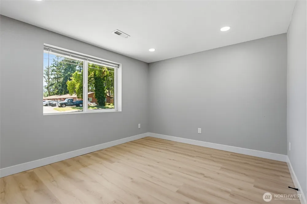 14402 Washington Avenue SW #3 Lakewood, WA 98498