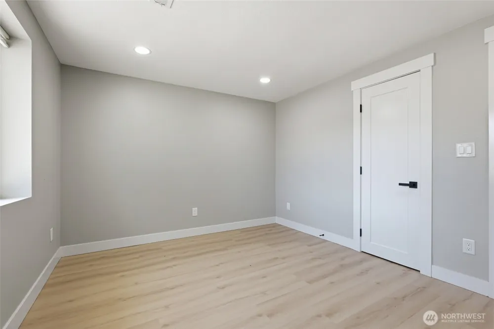 14402 Washington Avenue SW #3 Lakewood, WA 98498