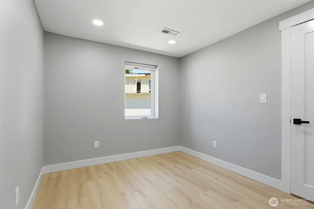 14402 Washington Avenue SW #3 Lakewood, WA 98498