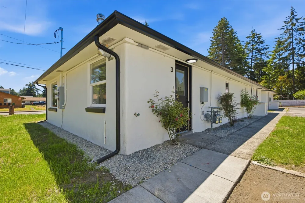 14402 Washington Avenue SW #3 Lakewood, WA 98498