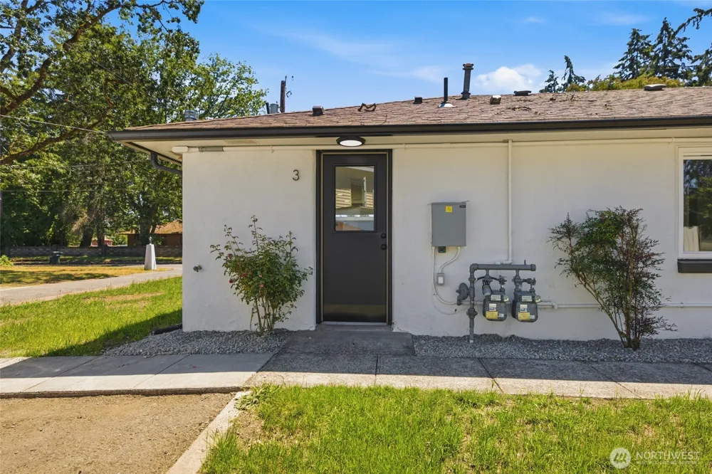 14402 Washington Avenue SW #3 Lakewood, WA 98498