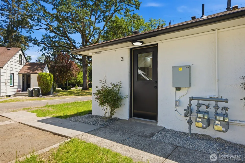 14402 Washington Avenue SW #3 Lakewood, WA 98498