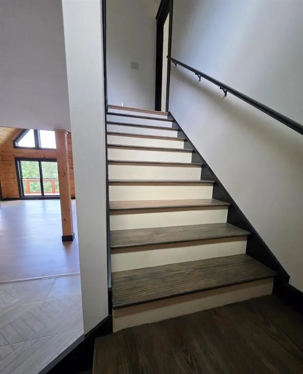 95 Ridgeline Lane Mineral Bluff, GA 30559