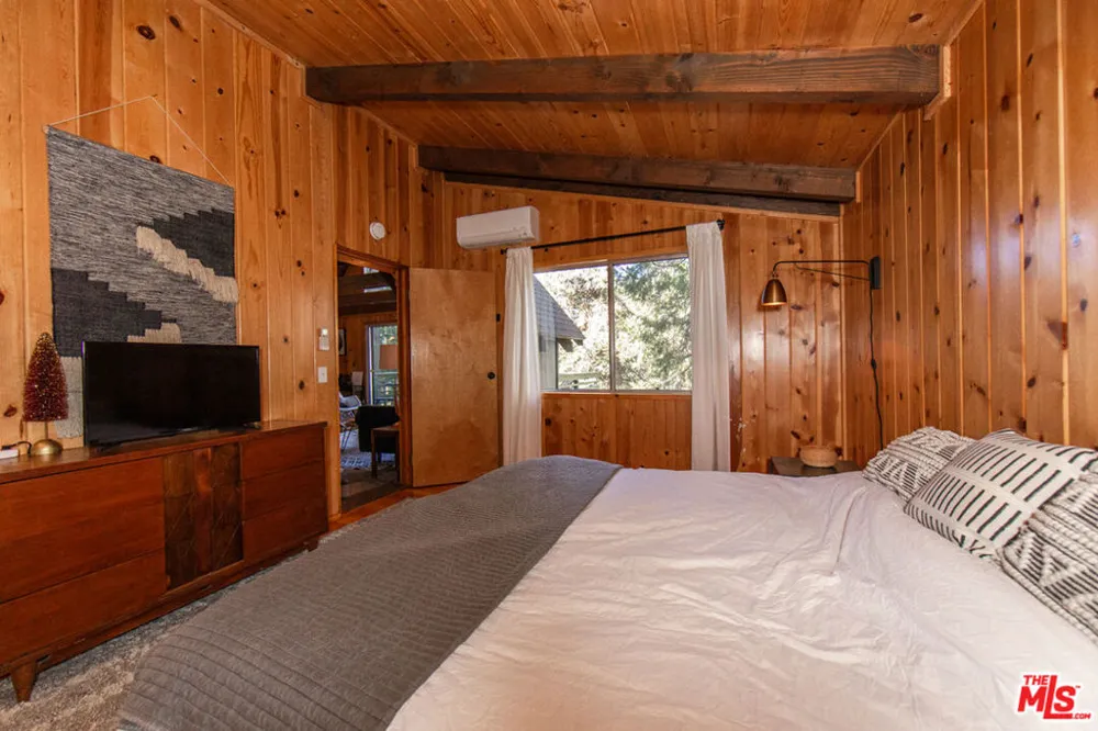 25270 Nestwa Trail Idyllwild, CA 92549
