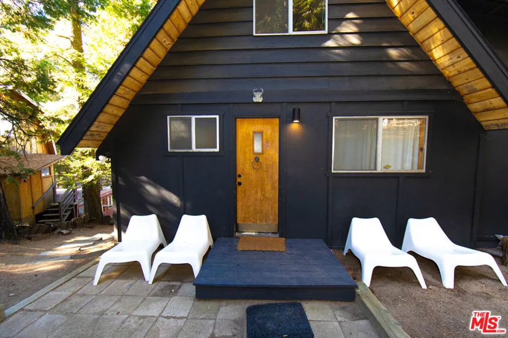 25270 Nestwa Trail Idyllwild, CA 92549