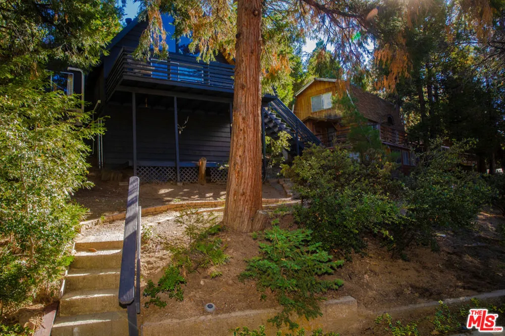 25270 Nestwa Trail Idyllwild, CA 92549
