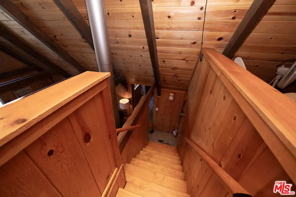 25270 Nestwa Trail Idyllwild, CA 92549