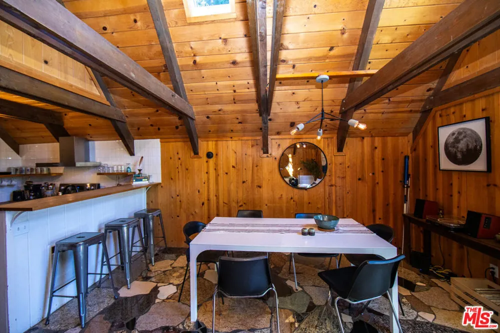 25270 Nestwa Trail Idyllwild, CA 92549