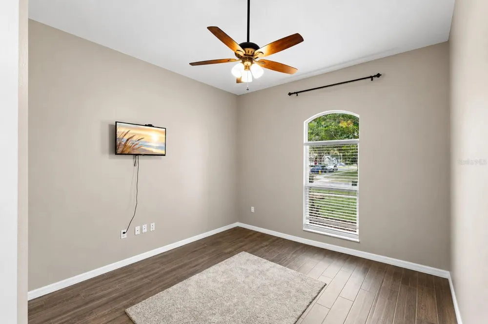 4038 LITHIA RIDGE BOULEVARD Valrico, FL 33596