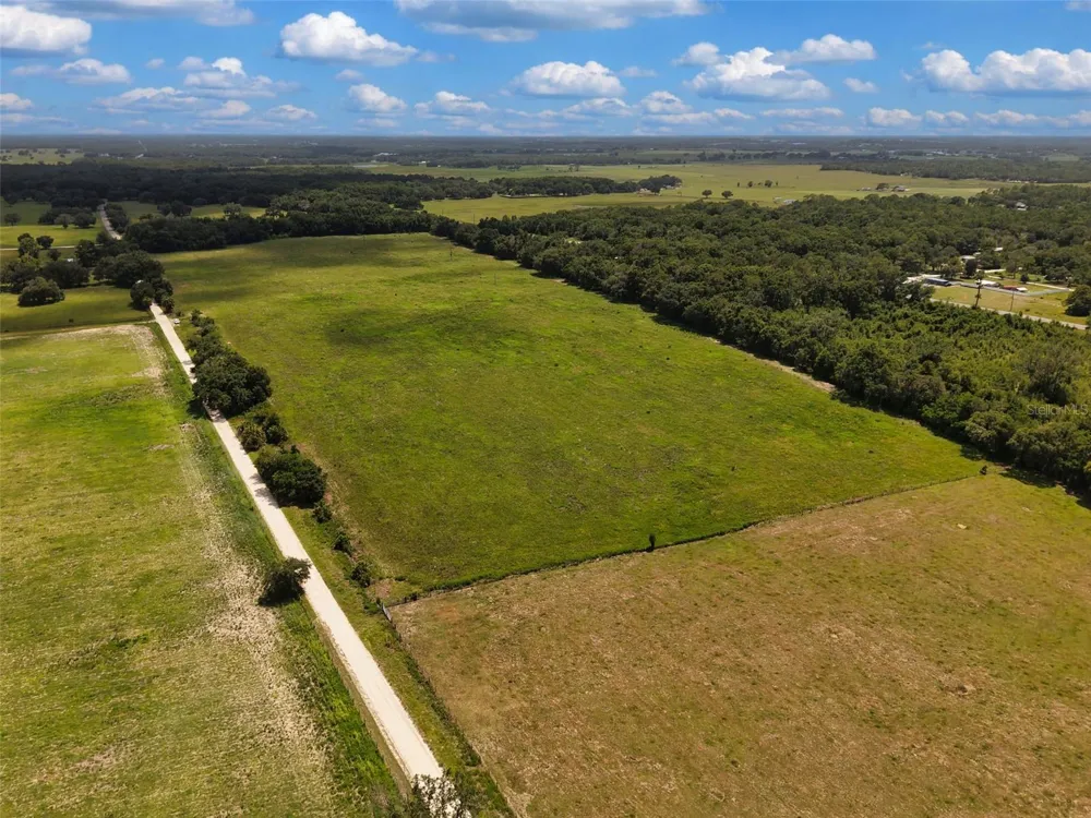 000 SE 200 AVENUE SE Morriston, FL 32668