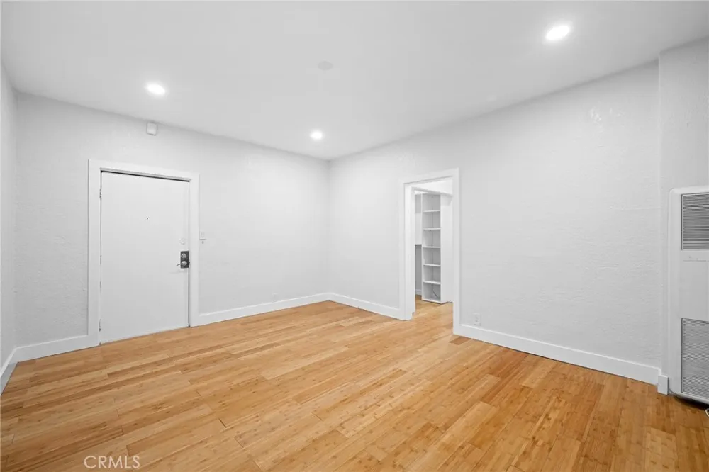 131 S Jackson Street #103 Glendale, CA 91205