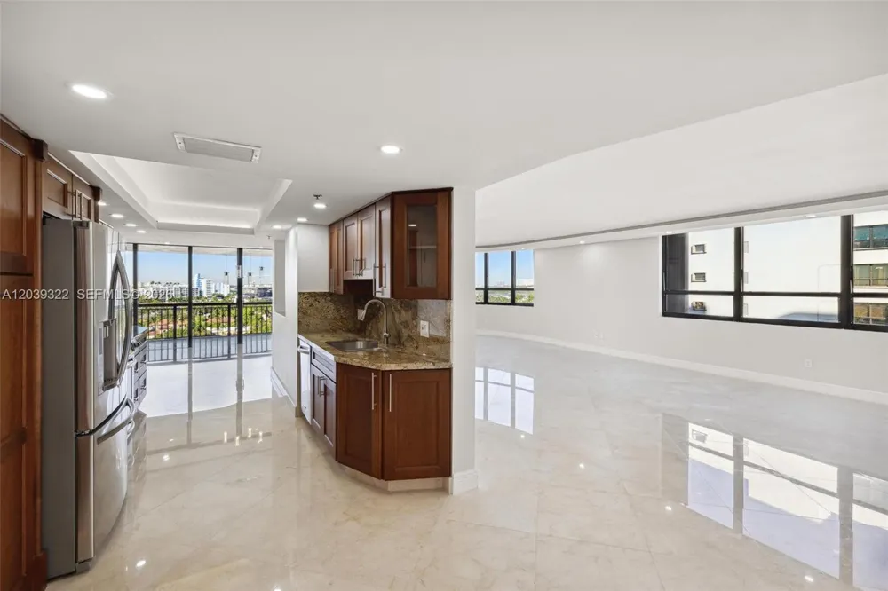 10175 Collins Ave #907 Bal Harbour, FL 33154