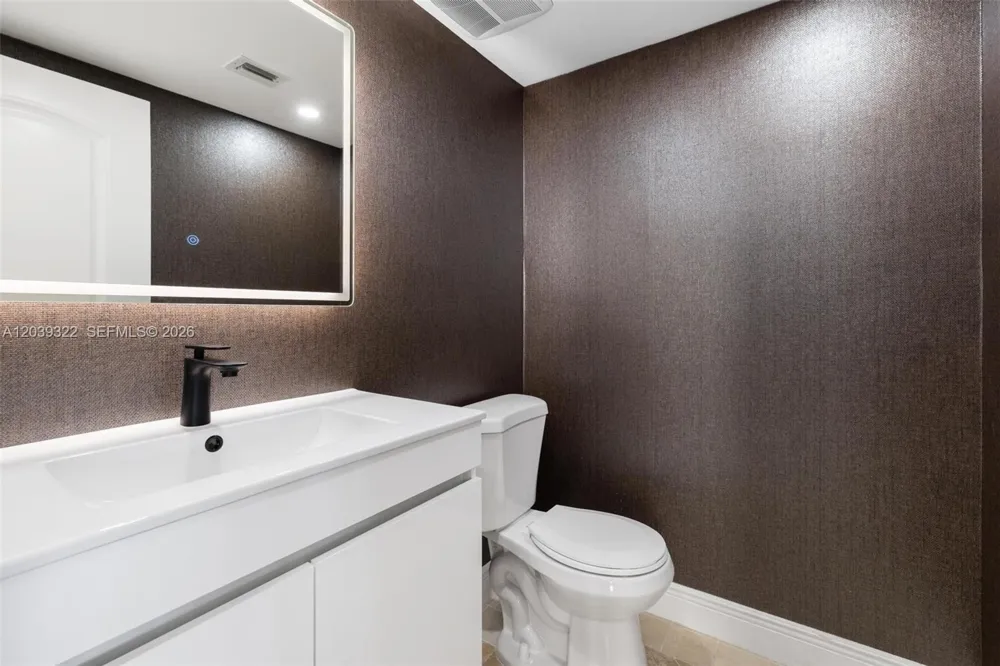 10175 Collins Ave #907 Bal Harbour, FL 33154
