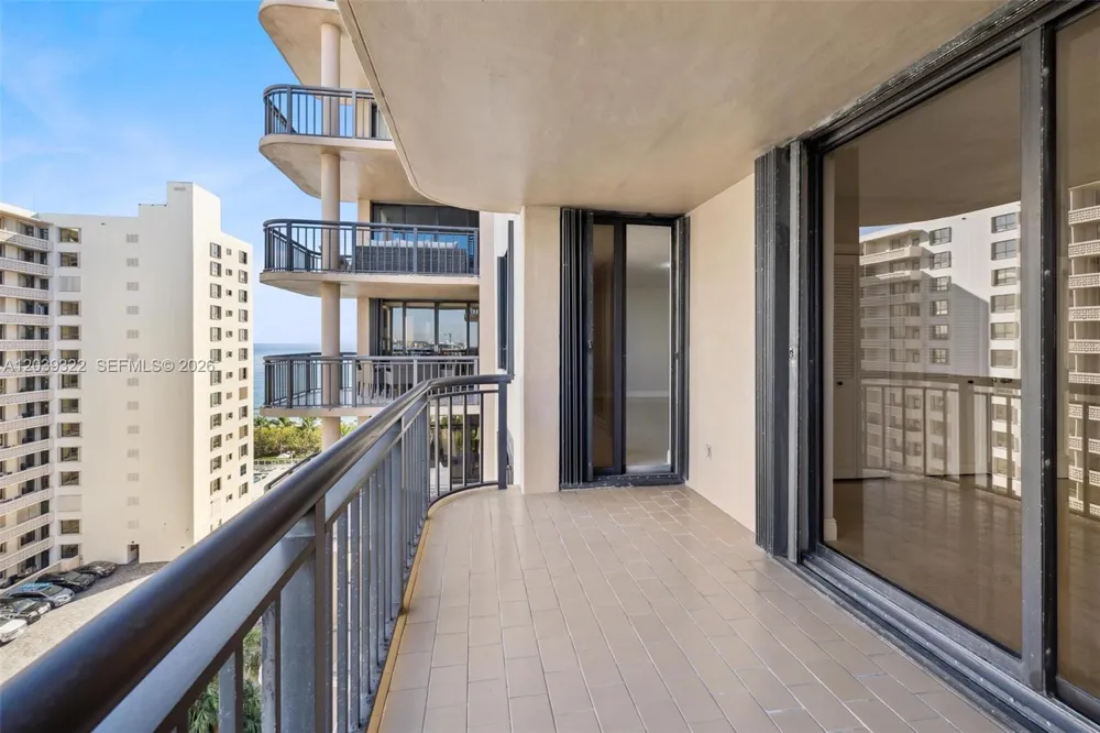 10175 Collins Ave #907 Bal Harbour, FL 33154