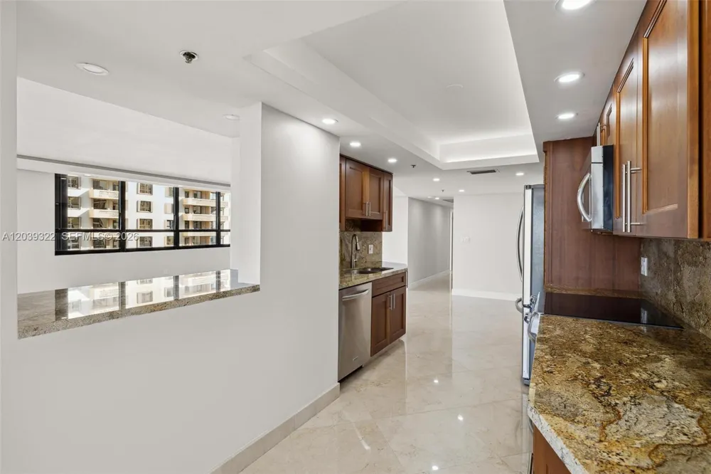 10175 Collins Ave #907 Bal Harbour, FL 33154