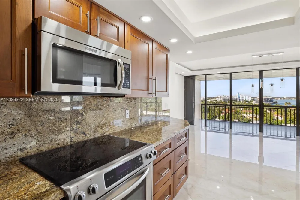 10175 Collins Ave #907 Bal Harbour, FL 33154