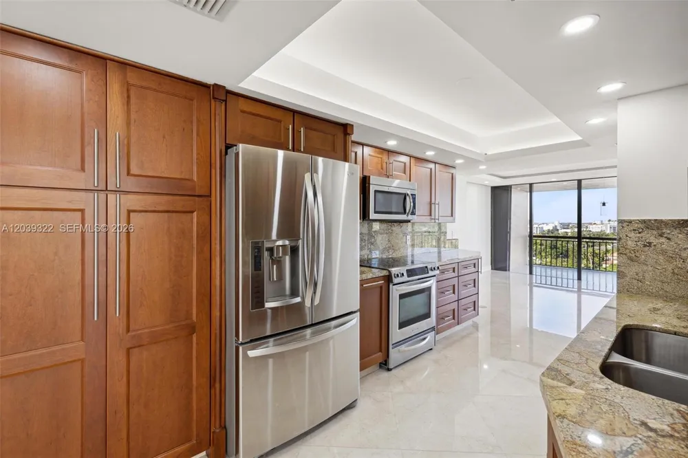 10175 Collins Ave #907 Bal Harbour, FL 33154