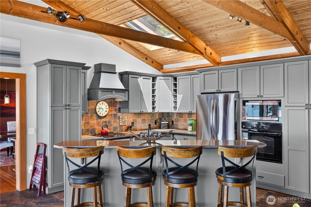 14122 Ervine Road Anacortes, WA 98221