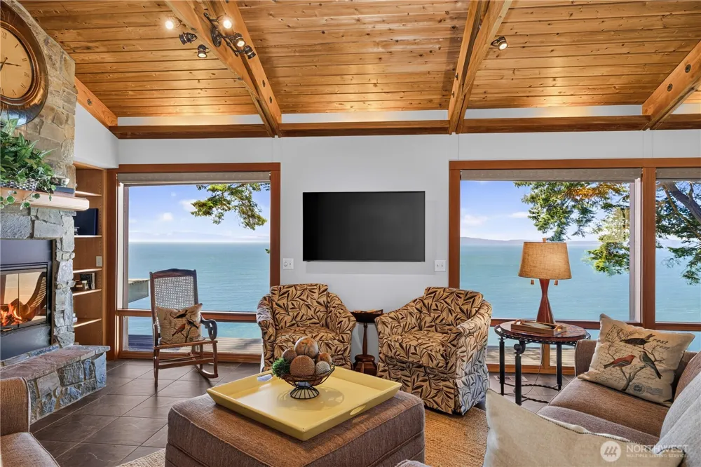 14122 Ervine Road Anacortes, WA 98221