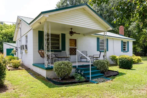 785 Hawthorne Road