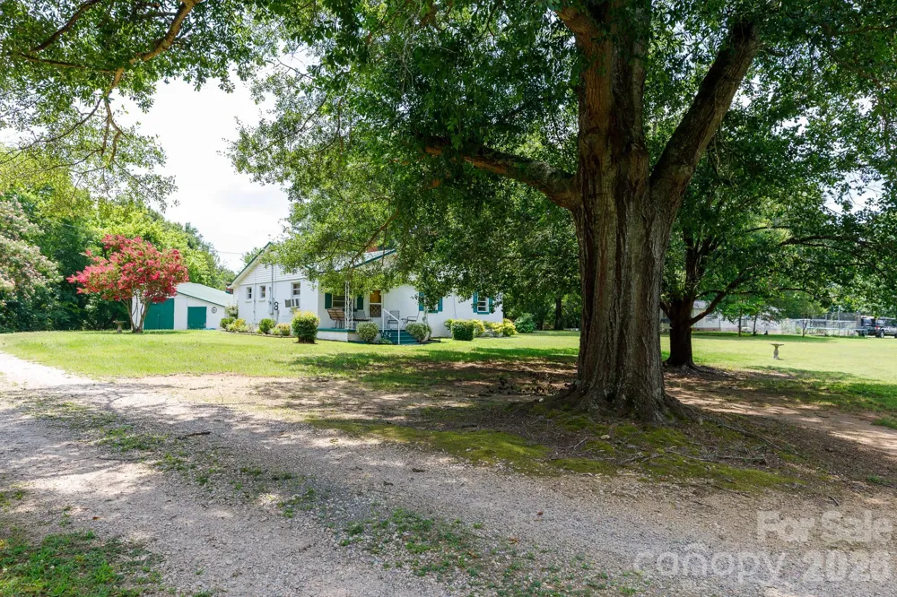 785 Hawthorne Road Chester, SC 29706