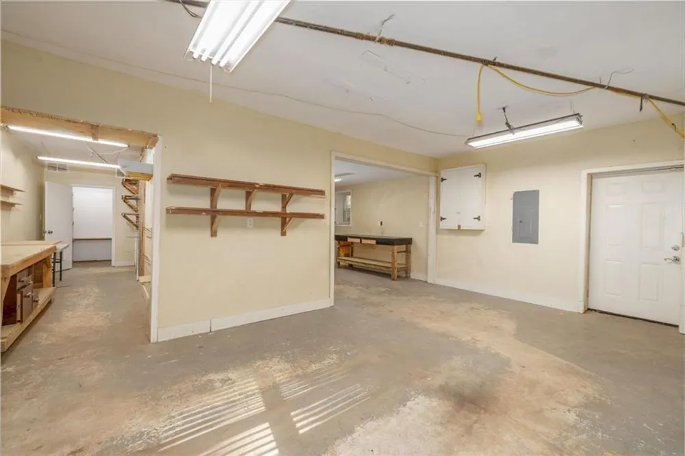 2210 Rosser Place Smoke Rise, GA 30087
