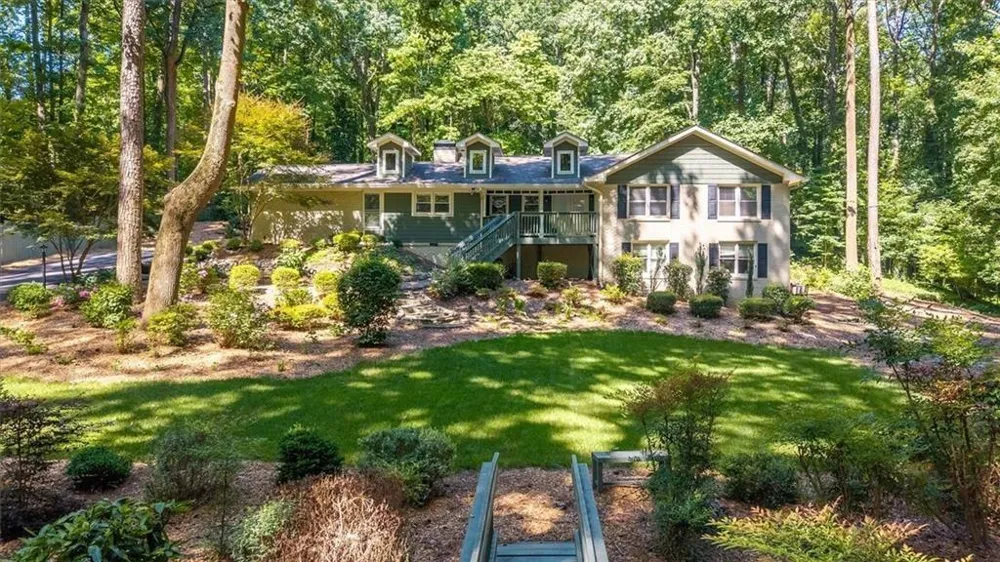 2210 Rosser Place Smoke Rise, GA 30087