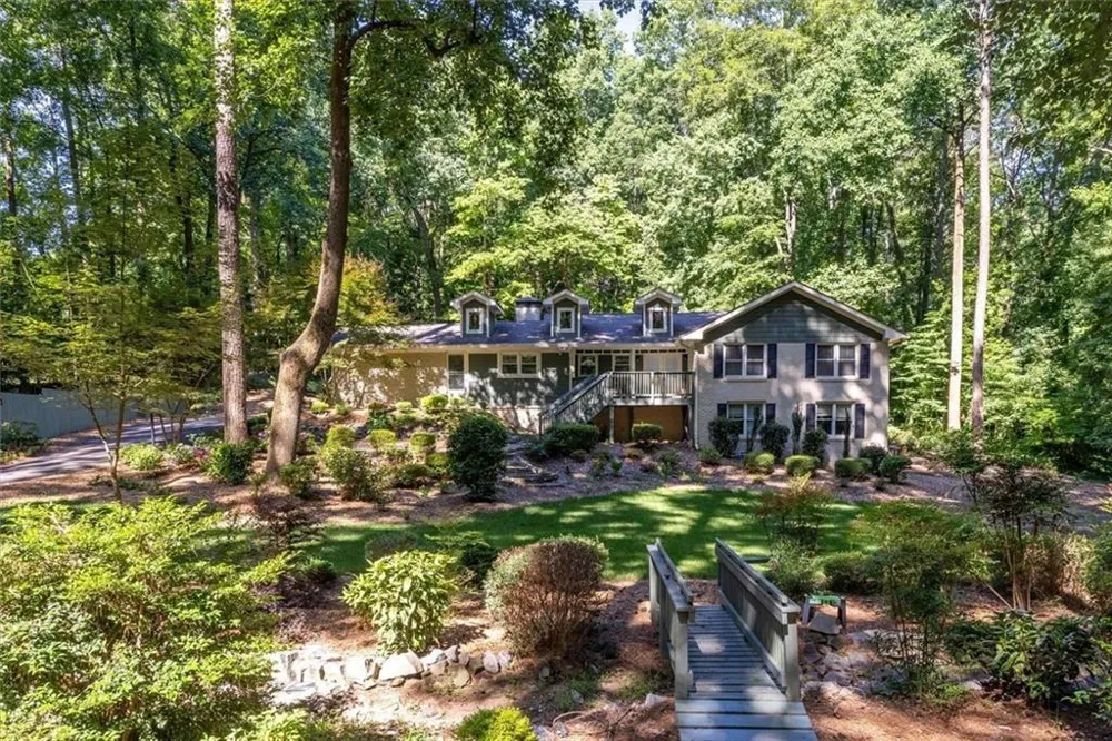 2210 Rosser Place Smoke Rise, GA 30087