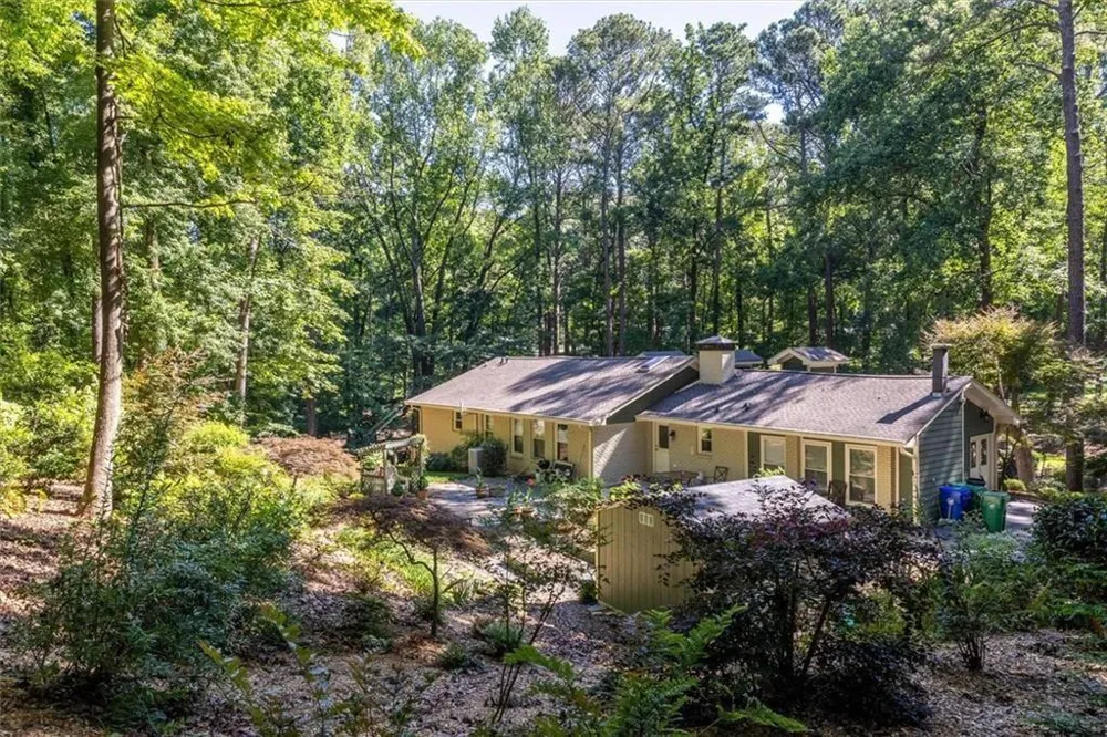2210 Rosser Place Smoke Rise, GA 30087