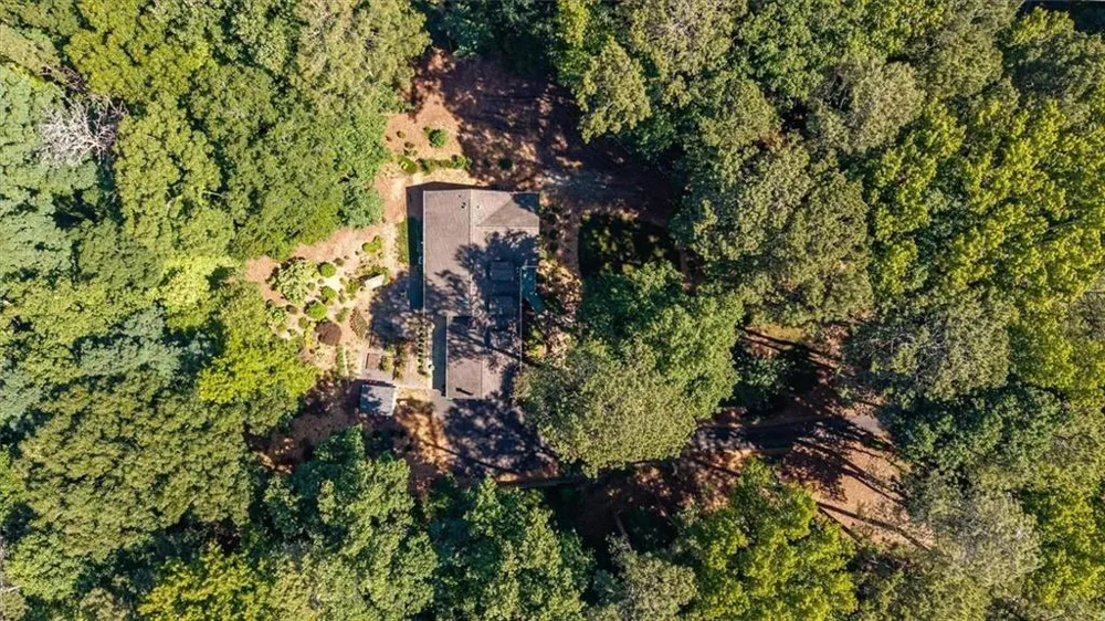2210 Rosser Place Smoke Rise, GA 30087