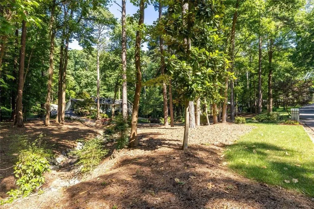 2210 Rosser Place Smoke Rise, GA 30087