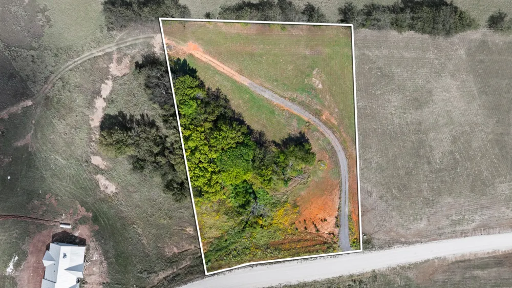 16622 Caeli Heights Winona, TX 75792