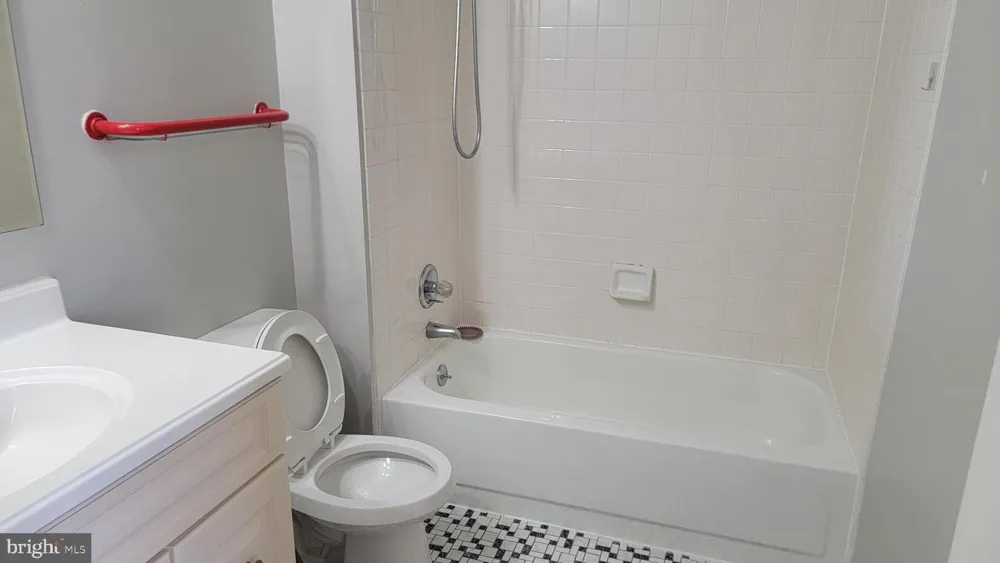 1901 MONROE LANE Ambler, PA 19002
