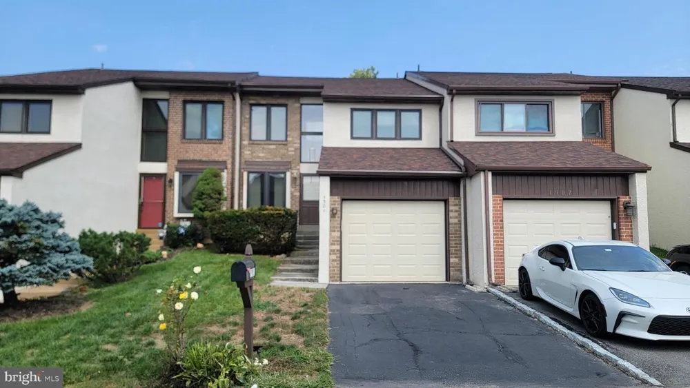 1901 MONROE LANE Ambler, PA 19002