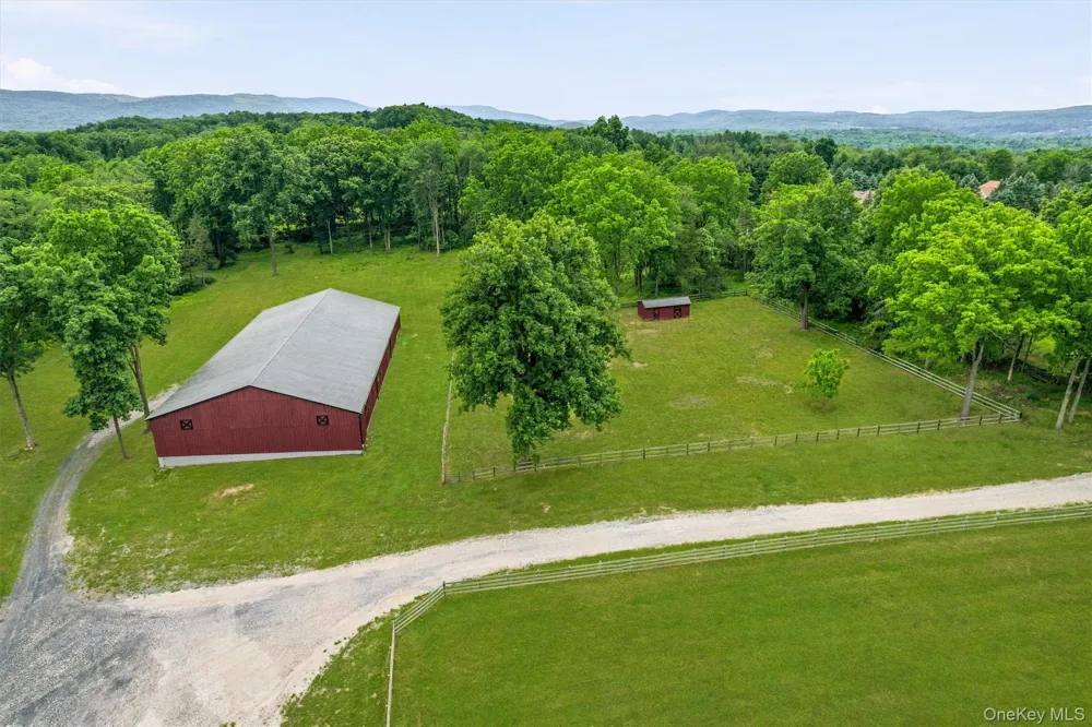 16 Almond Tree Lane Warwick, NY 10990
