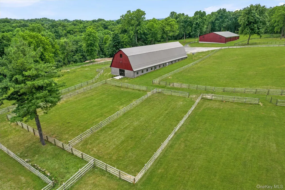 16 Almond Tree Lane Warwick, NY 10990