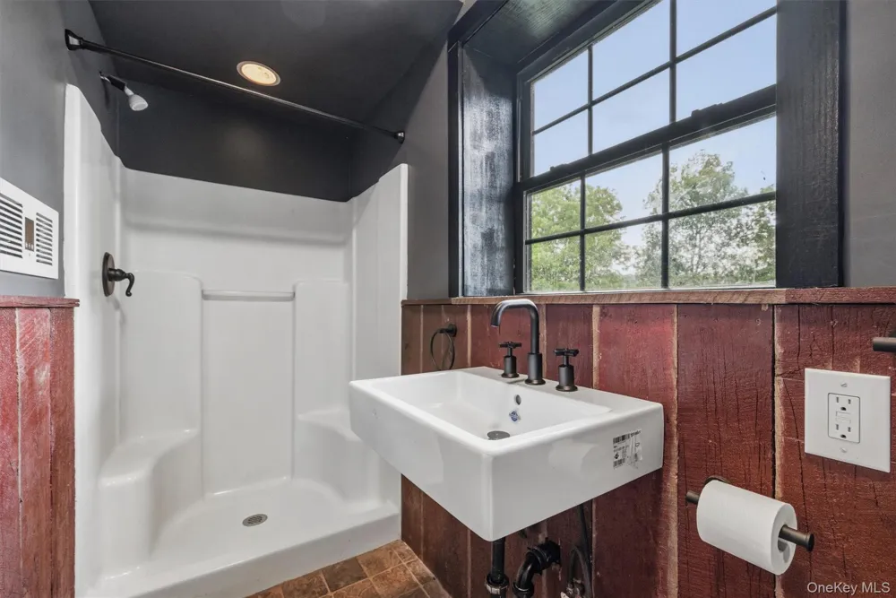 16 Almond Tree Lane Warwick, NY 10990