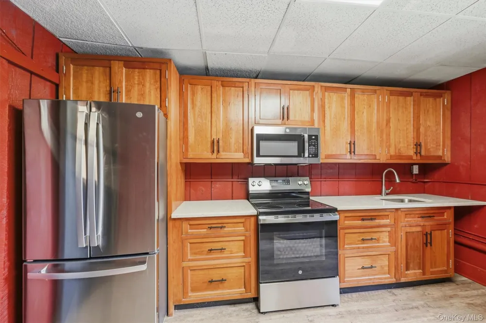 16 Almond Tree Lane Warwick, NY 10990
