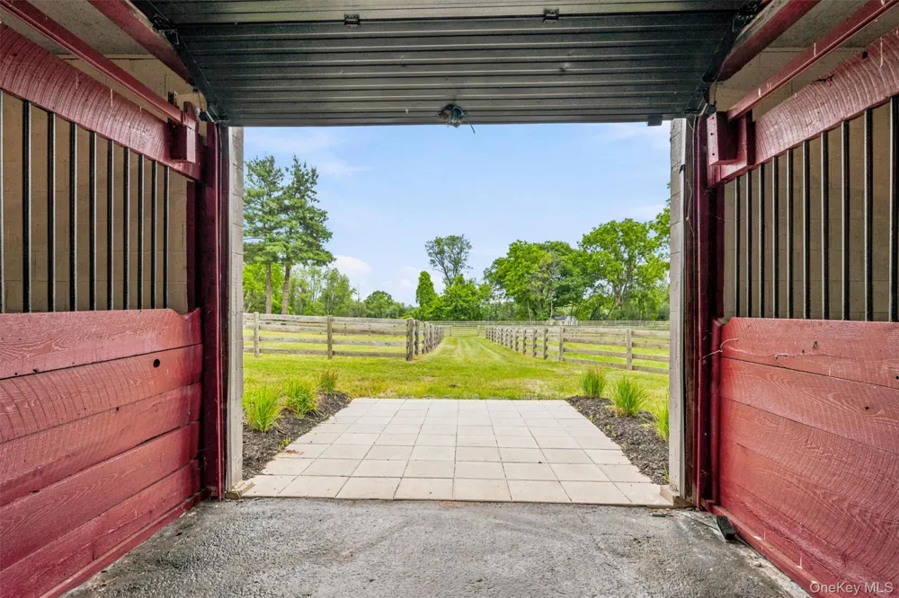 16 Almond Tree Lane Warwick, NY 10990